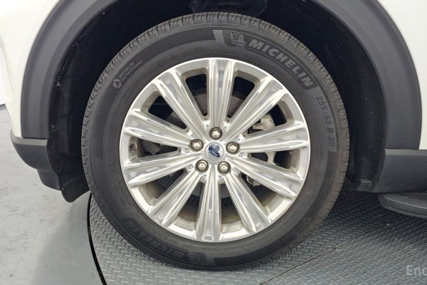 2022 Ford Explorer с пробегом 25 584 км