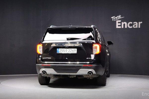 2022 Ford Explorer с пробегом 35 052 км
