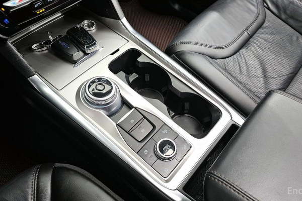 2023 Ford Explorer с пробегом 20 200 км