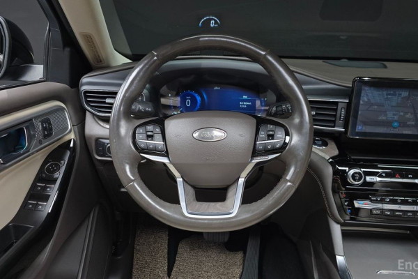 2022 Ford Explorer с пробегом 47 068 км