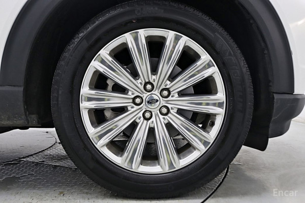 2023 Ford Explorer с пробегом 18 371 км