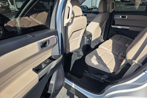 2023 Ford Explorer с пробегом 3 656 км