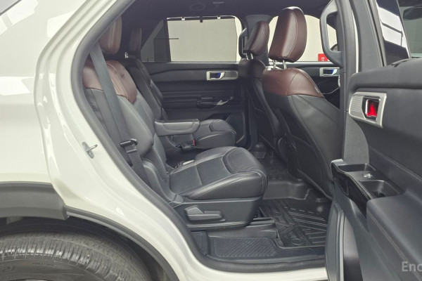 2022 Ford Explorer с пробегом 44 945 км