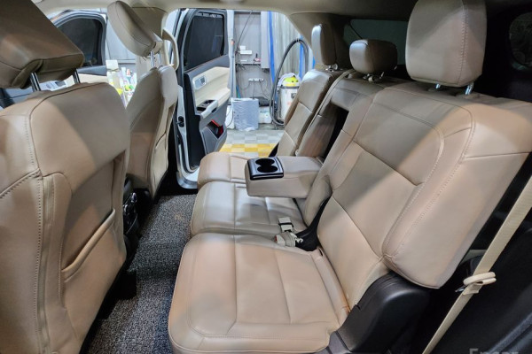 2023 Ford Explorer с пробегом 27 600 км