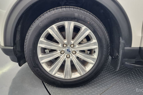 2023 Ford Explorer с пробегом 22 192 км