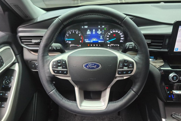 2022 Ford Explorer с пробегом 52 136 км