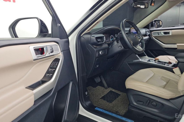 2022 Ford Explorer с пробегом 25 584 км