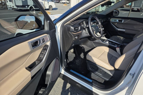 2023 Ford Explorer с пробегом 3 656 км