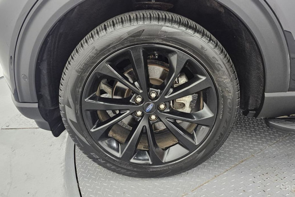 2022 Ford Explorer с пробегом 27 992 км