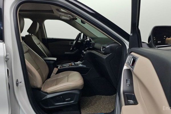 2022 Ford Explorer с пробегом 25 584 км