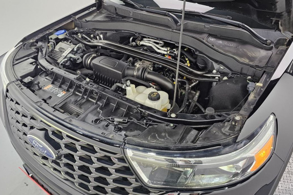 2022 Ford Explorer с пробегом 27 992 км