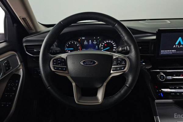 2022 Ford Explorer с пробегом 25 584 км