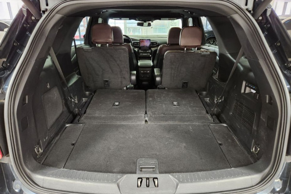 2022 Ford Explorer с пробегом 114 367 км