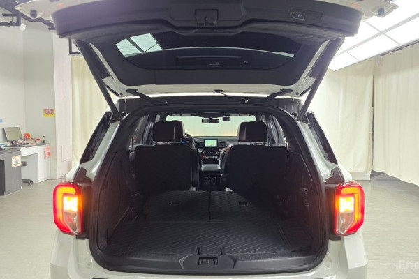 2022 Ford Explorer с пробегом 44 945 км