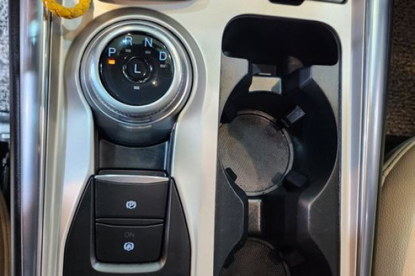 2023 Ford Explorer с пробегом 27 600 км