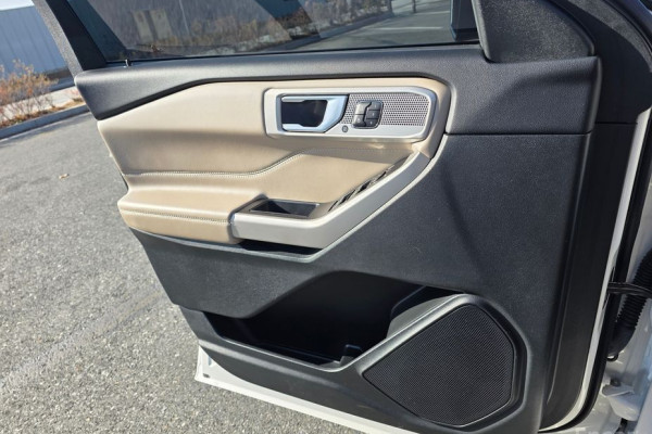 2023 Ford Explorer с пробегом 3 656 км