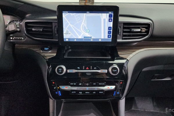 2023 Ford Explorer с пробегом 22 192 км