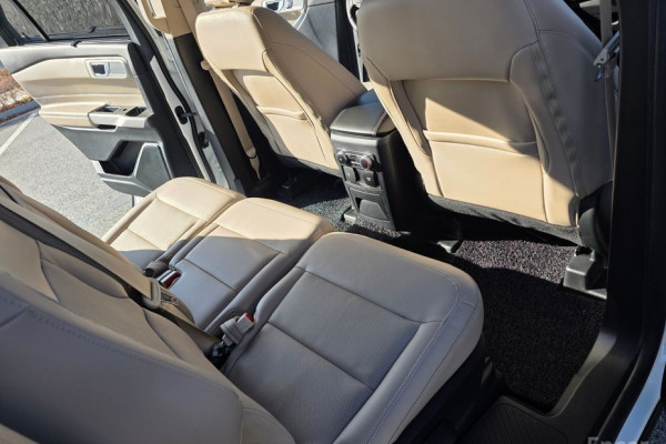 2023 Ford Explorer с пробегом 3 656 км