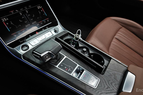 2021 Audi A6 с пробегом 104 499 км