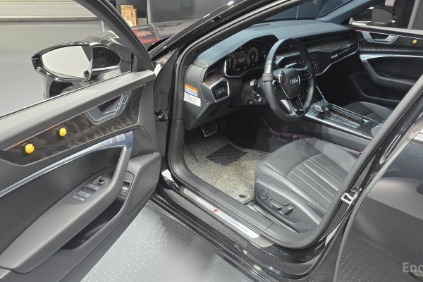 2021 Audi A6 с пробегом 14 090 км