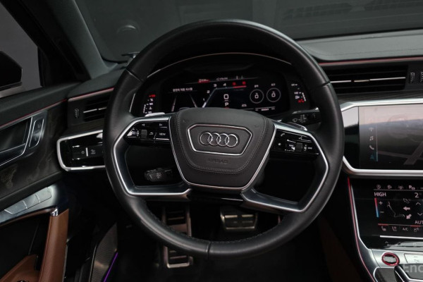 2020 Audi A6 с пробегом 66 309 км