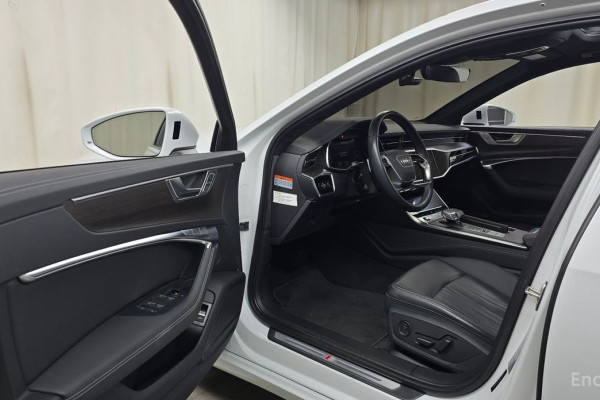 2023 Audi A6 с пробегом 75 304 км