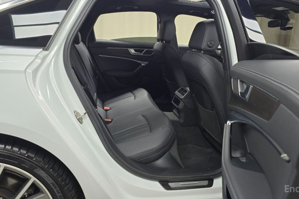 2023 Audi A6 с пробегом 75 304 км