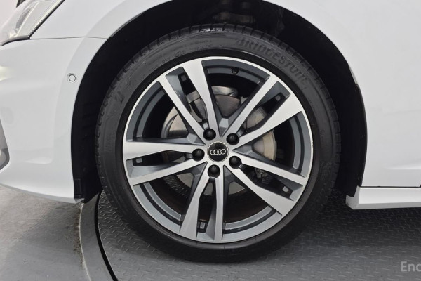 2022 Audi A6 с пробегом 15 063 км