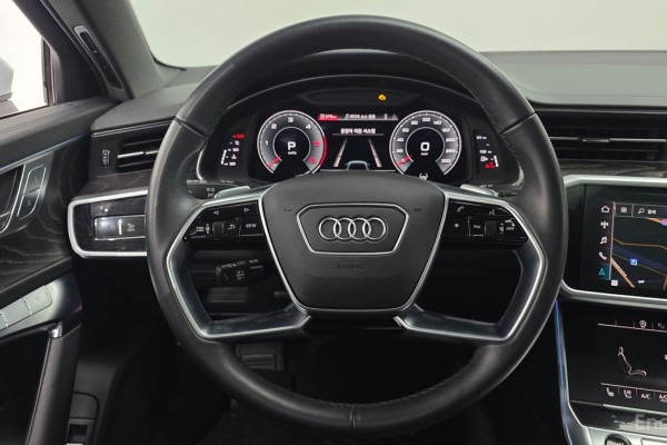 2022 Audi A6 с пробегом 15 063 км