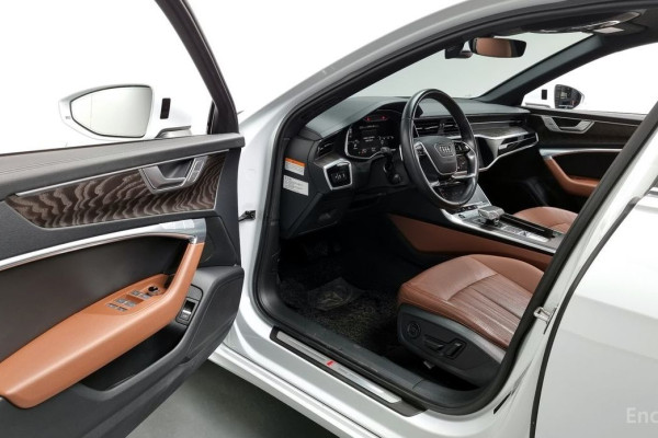 2022 Audi A6 с пробегом 30 703 км