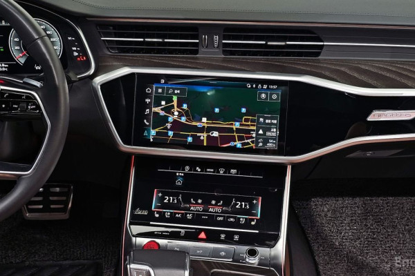 2022 Audi A6 с пробегом 49 078 км