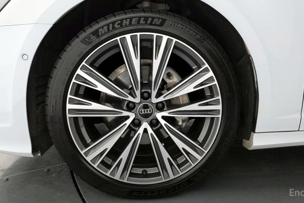 2023 Audi A6 с пробегом 45 618 км