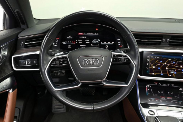 2023 Audi A6 с пробегом 45 618 км