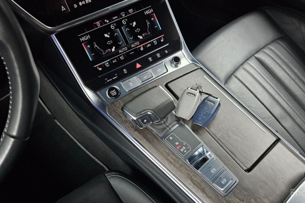 2021 Audi A6 с пробегом 109 066 км