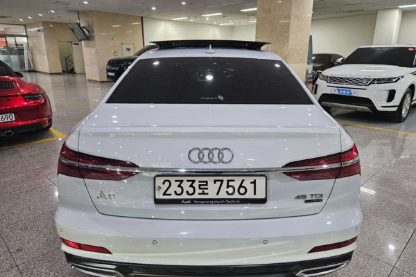 2021 Audi A6 с пробегом 49 133 км