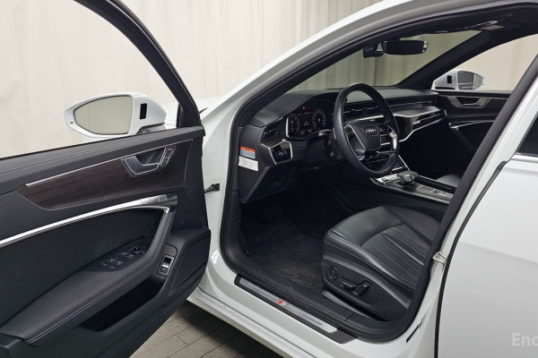 2023 Audi A6 с пробегом 70 711 км