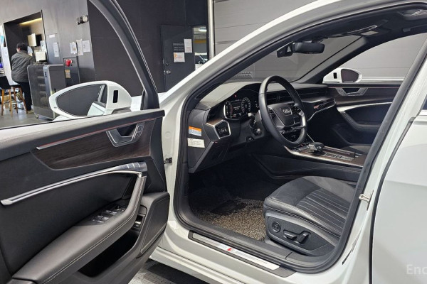 2022 Audi A6 с пробегом 44 406 км