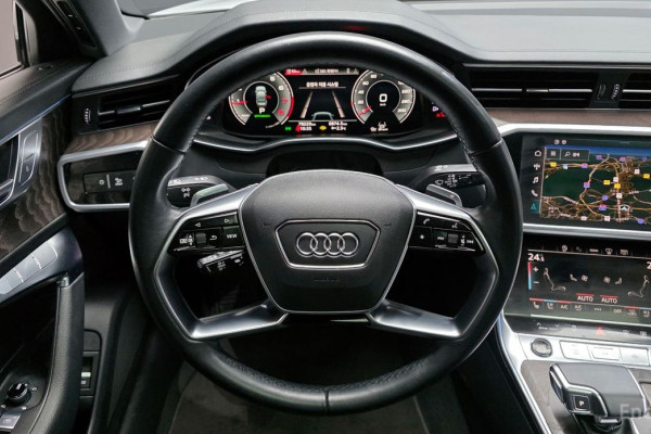 2022 Audi A6 с пробегом 78 229 км