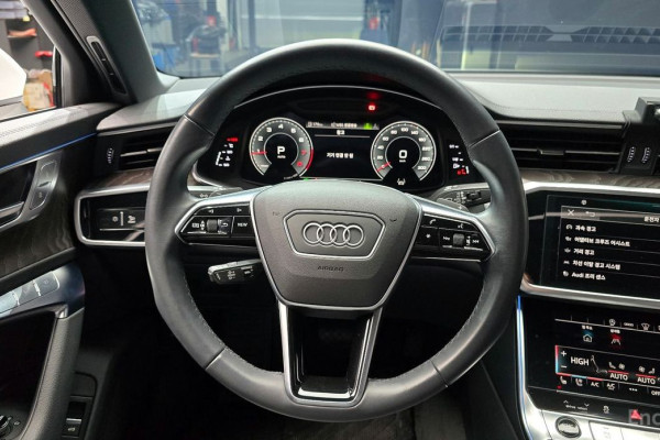 2021 Audi A6 с пробегом 24 708 км