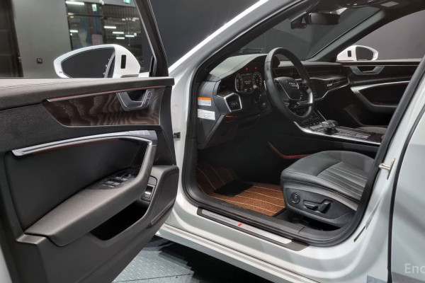 2022 Audi A6 с пробегом 30 346 км