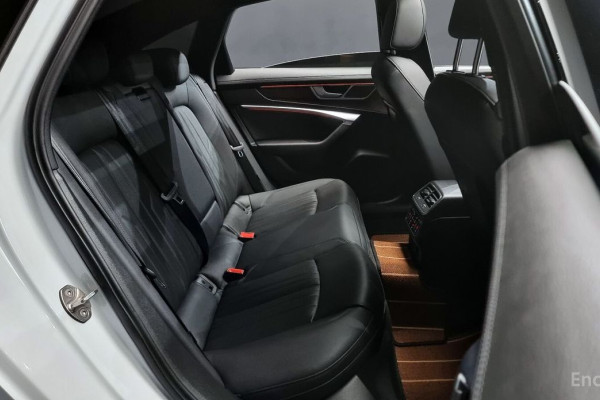 2022 Audi A6 с пробегом 30 346 км