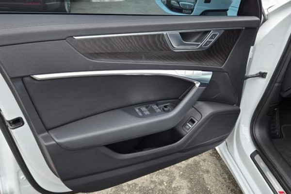 2022 Audi A6 с пробегом 46 000 км