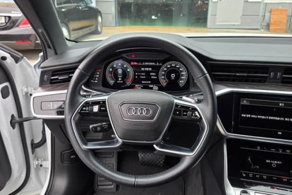 2022 Audi A6 с пробегом 46 000 км