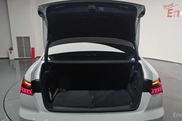 2023 Audi A6 с пробегом 30 583 км