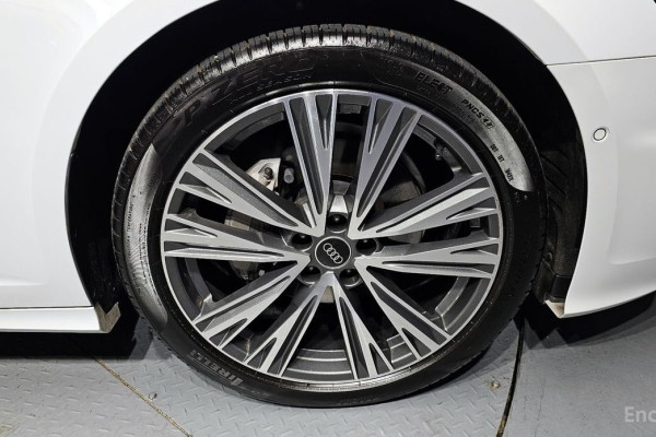 2022 Audi A6 с пробегом 25 991 км