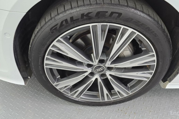 2022 Audi A6 с пробегом 63 301 км