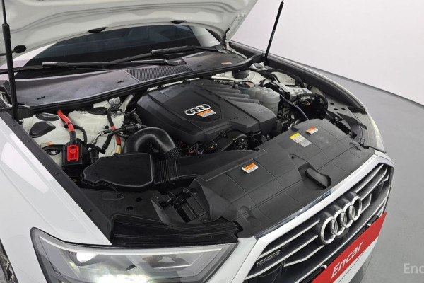 2022 Audi A6 с пробегом 63 301 км