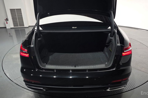 2023 Audi A6 с пробегом 65 831 км