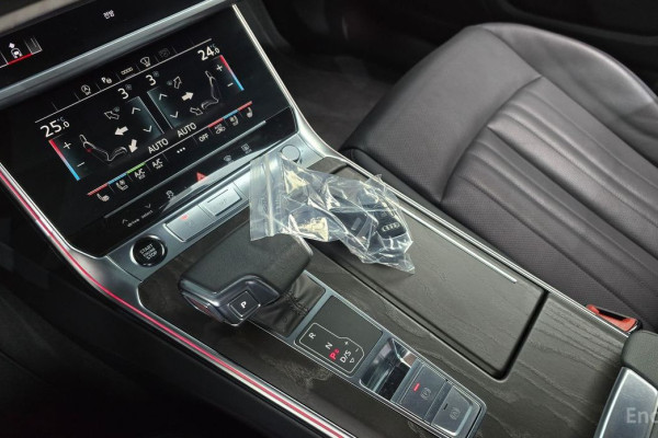 2022 Audi A6 с пробегом 63 301 км