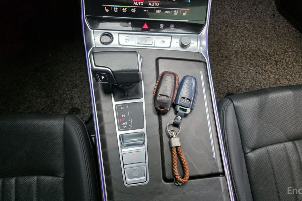 2022 Audi A6 с пробегом 74 076 км